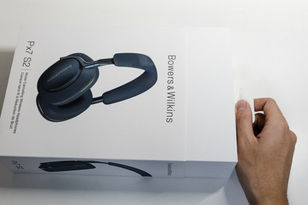 Px7 S2レビュー】Bowers & Wilkins ノイズキャンセリング ヘッドホン