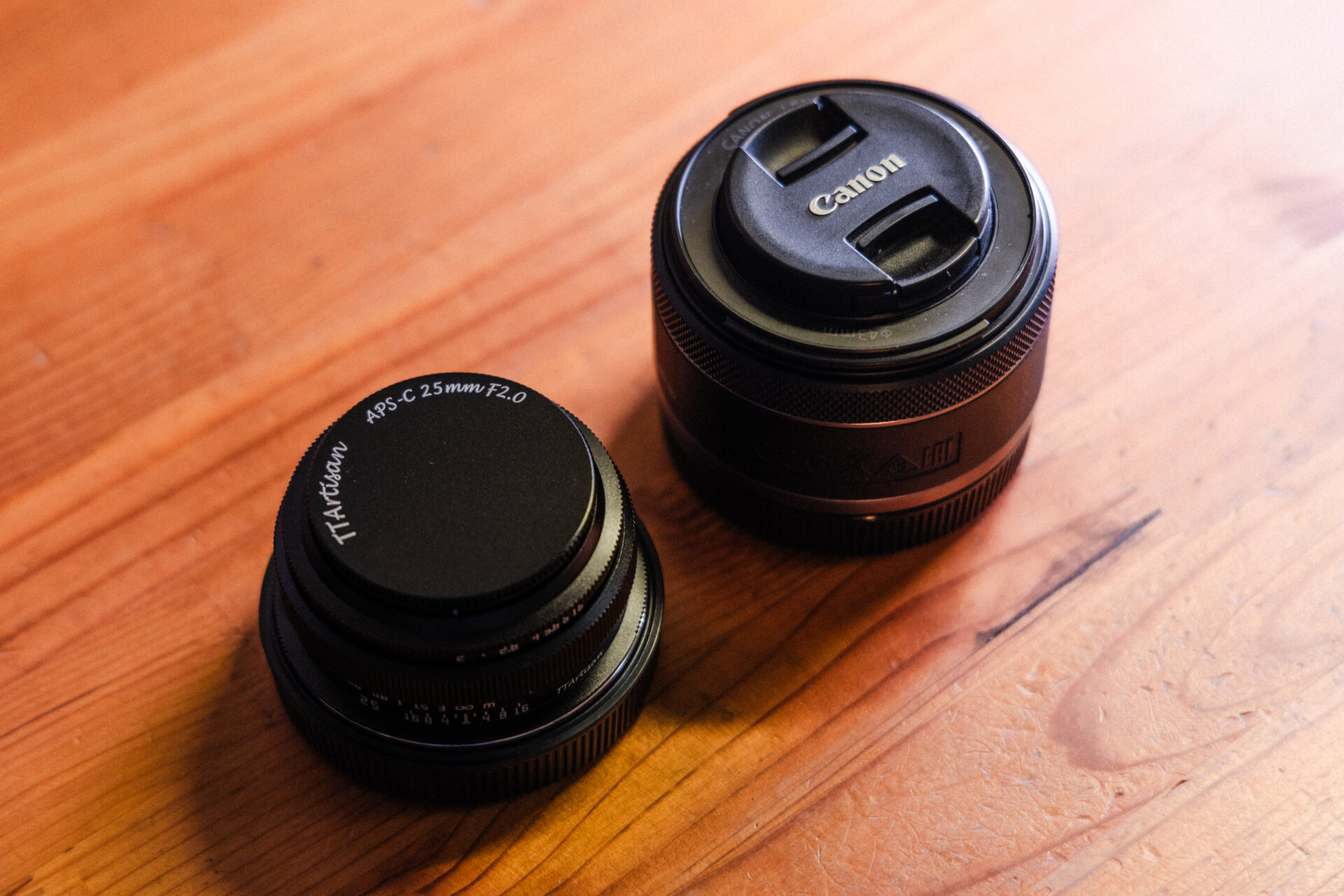 TTArtisan Xマウント APS-C 25mm F2.0 レンズ Amazon.co.jp: TTArtisan 25mm F2 レンズ マニュアルレンズ APS